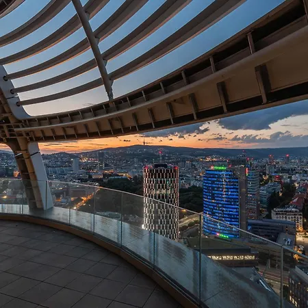 Panoramic Castle View Sky Park Appartement *