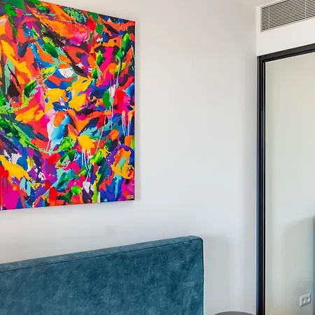 Panoramic Castle View Sky Park 公寓