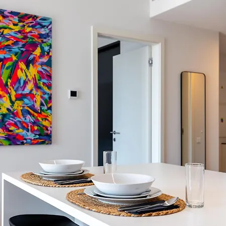 Apartment Panoramic Castle View Sky Park