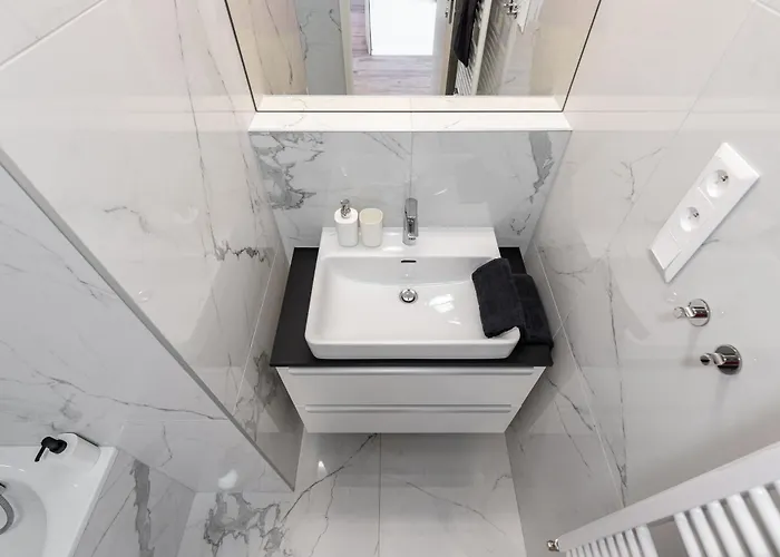 Panoramic Castle View Sky Park Apartment Pressburg