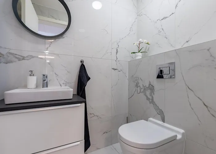 Panoramic Castle View Sky Park *