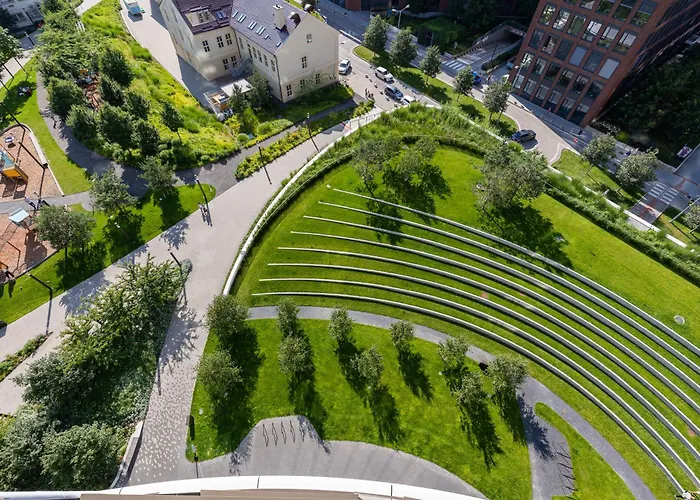 Panoramic Castle View Sky Park Apartment