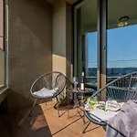 شقة Panoramic Castle View Sky Park